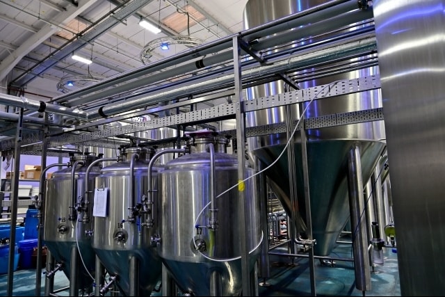 食品工場のタンク